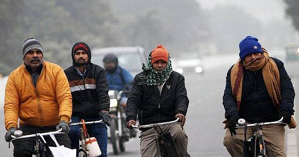 दिल्ली-एनसीआर और आस-पास के इलाकों में हल्की बारिश, यूपी में शीत लहर की संभावना
