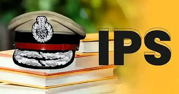 यूपी: पुलिस महकमे में बड़ा बदलाव, 15 IPS अधिकारियों का ट्रांसफर