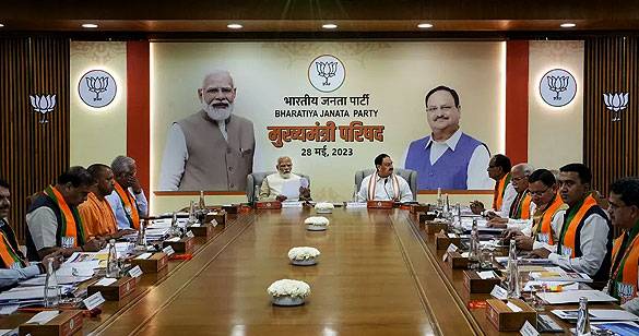 पार्टी मुख्यालय में BJP शासित राज्यों के मुख्यमंत्रियों से मिले प्रधानमंत्री मोदी