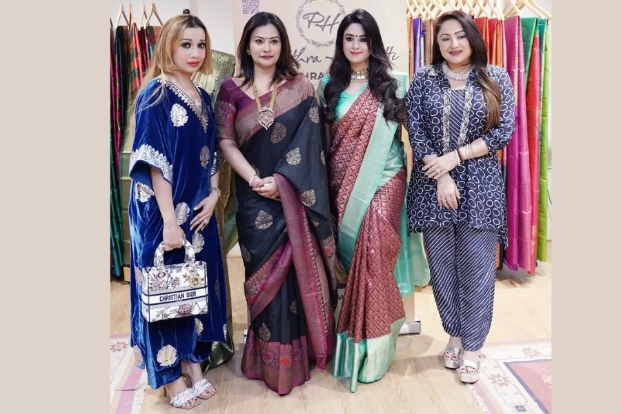 Pavithra Halkatti pre-launches her new line of Clothing at Ave Designer Store in an all-star-studded event to support Women Weavers Community
