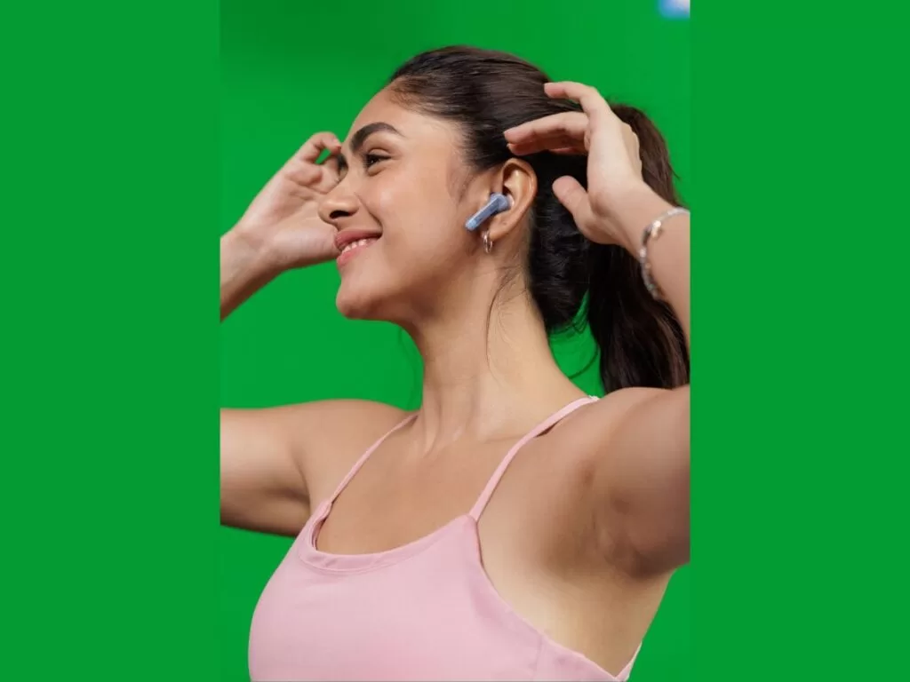 oraimo’s Star Power Spark ropes in Mrunal Thakur as the “New Icon” for Smart Accessories