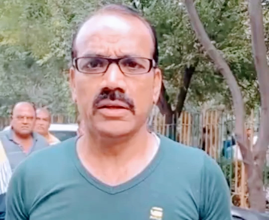 Agra News: शहर में बाइकर गैंग फिर हुआ सक्रिय, पालीवाल पार्क में व्यापारी के गले से जंजीर तो