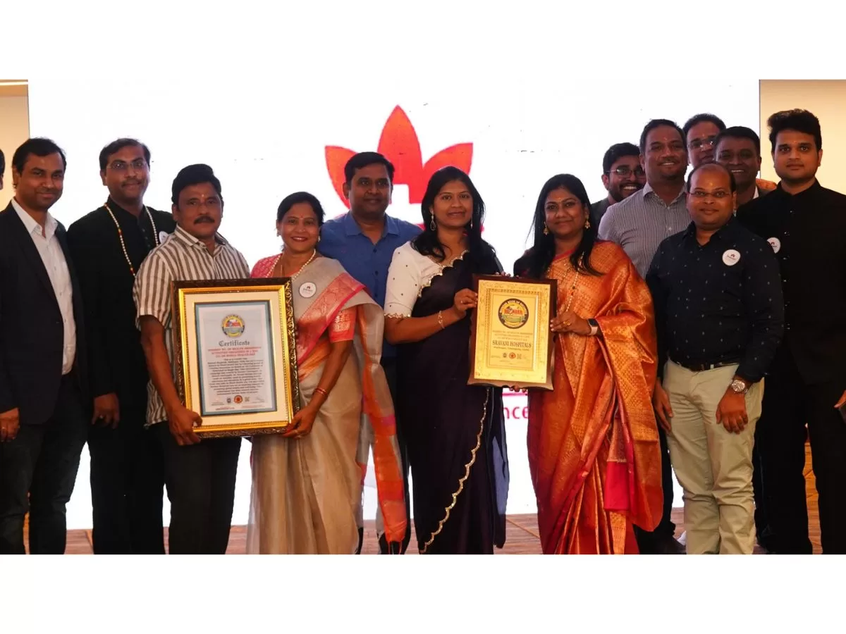 “Anniversary Celebration: Sravani Hospitals Madhapur Reflects on a Year of Success”
