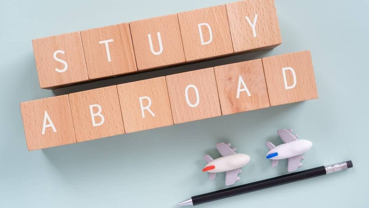 Rudraksh Group Elucidates Why Studying Abroad in 2024 Makes Sense