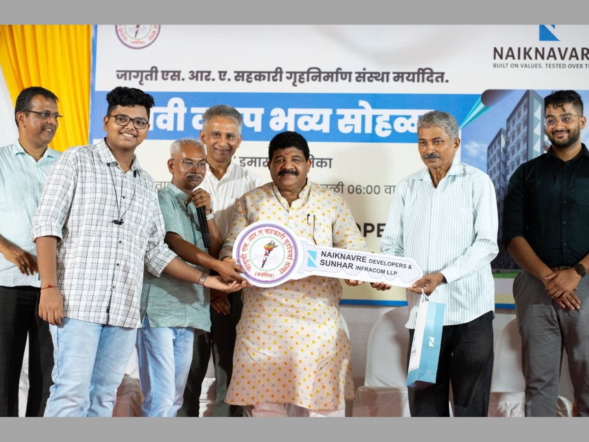 Naiknavare Developers Hands Over Homes to 80 Families at ‘Jagruti’ Slum Rehabilitation Project in Santacruz, Vakola