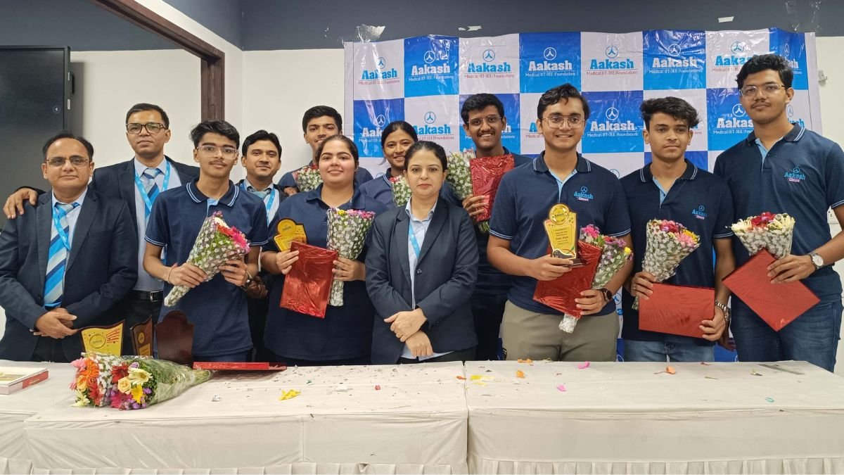 21 Students of Aakash Educational Services Limited (AESL) from Ahmedabad become top scorers in NEET UG 2024