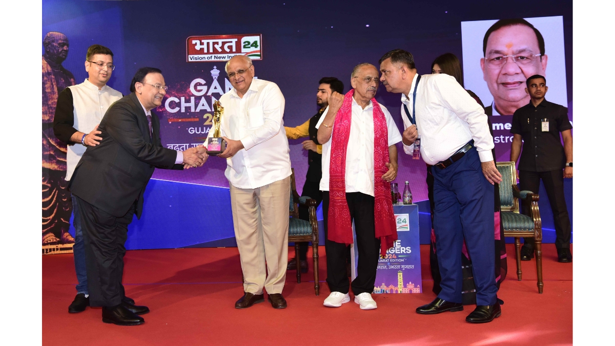 Astrologer Ramesh Khaitan Wins ‘Game Changers 2024 Award’ from Gujarat CM Bhupendrabhai Patel