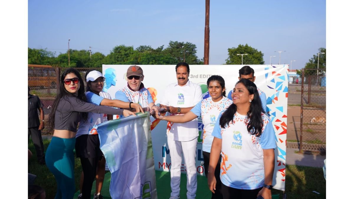 The Shri Ram Universal School Advocates for Road Hygiene at Ozone Run 2024