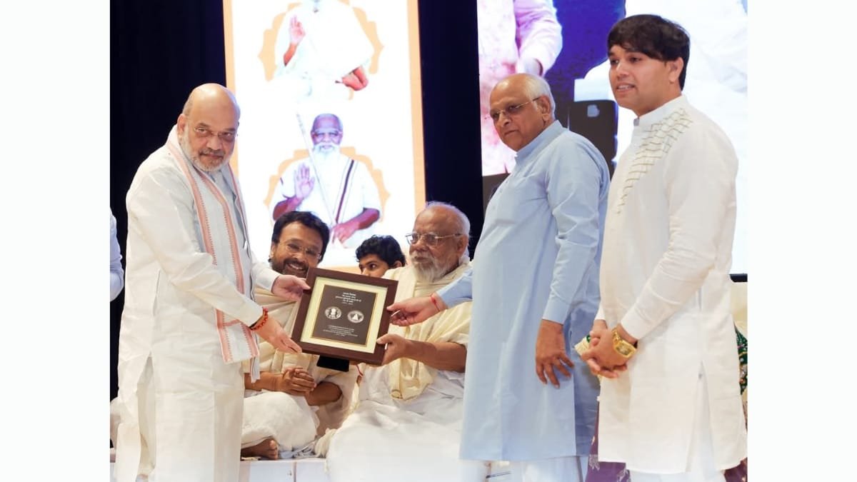 Grand Ceremony Honors Surishwarji Maharaj’s 150th Birth Anniversary: Amit Shah and Pavan Sindhi Pay Tribute