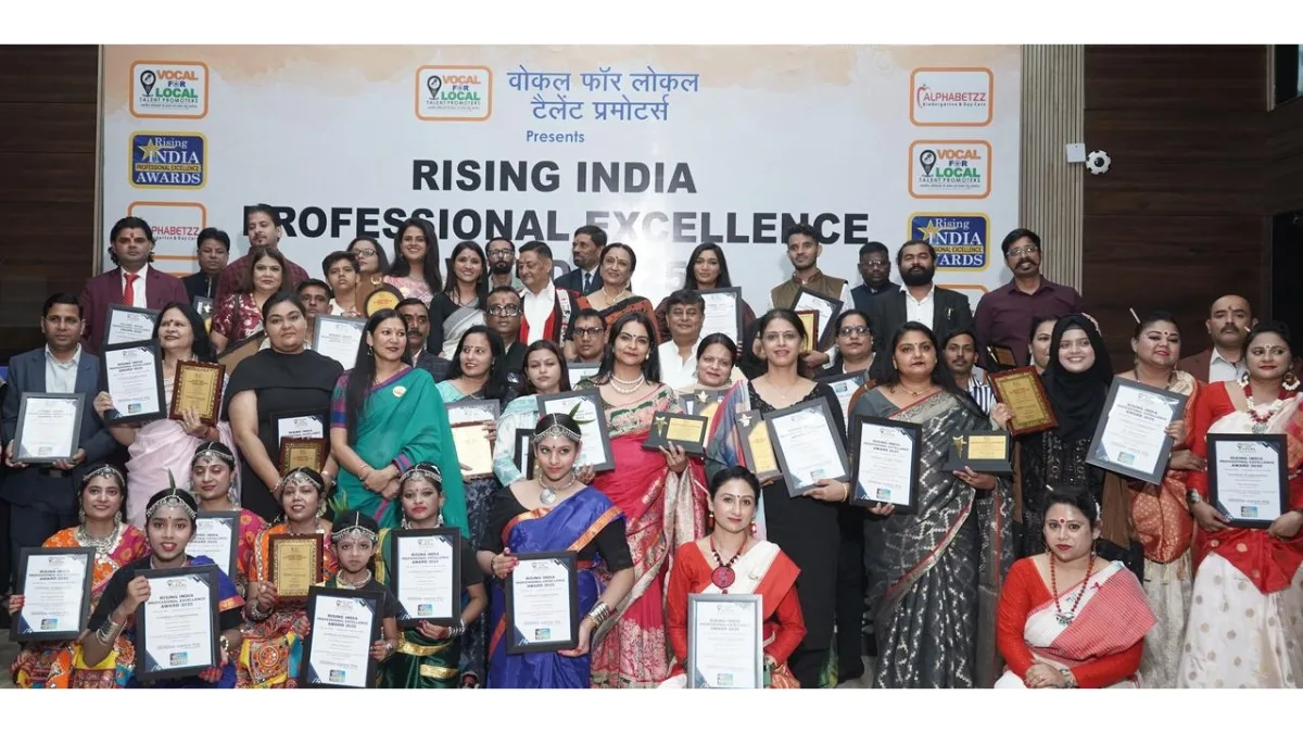 Rising India Professional Excellence Award 2025 Successfuly Organised by Vocal for Local Talent Promoters