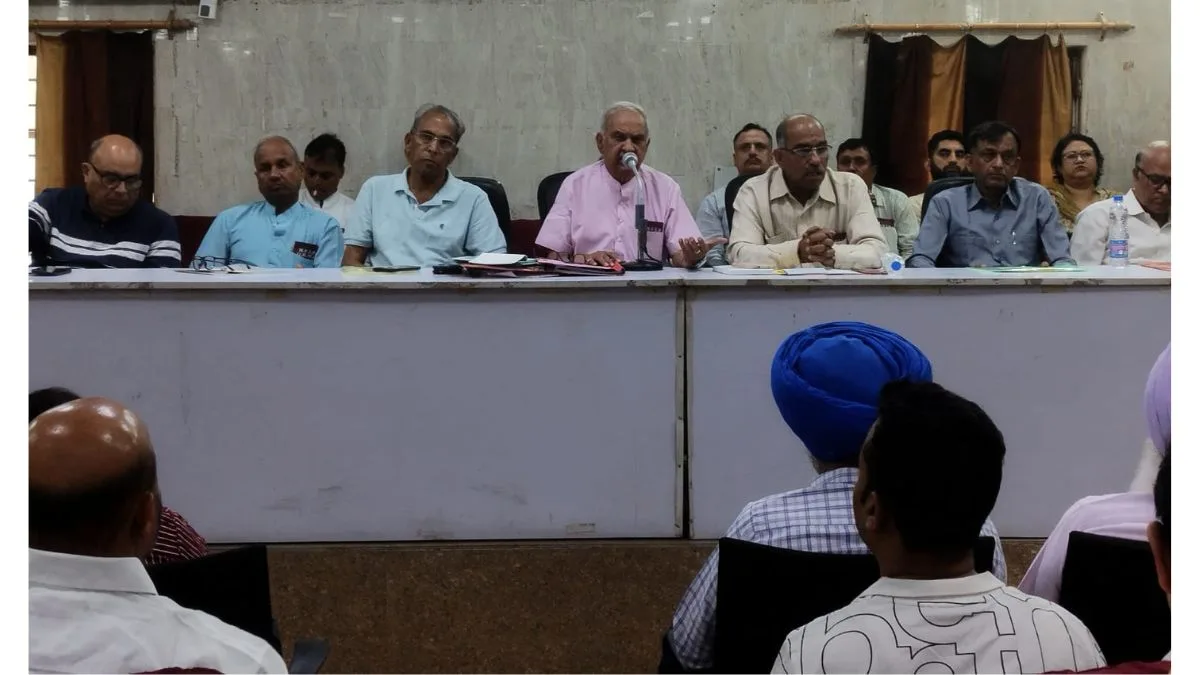 URMU Central Council Meets to Discuss Pension Scheme, Privatization, and Employee Welfare