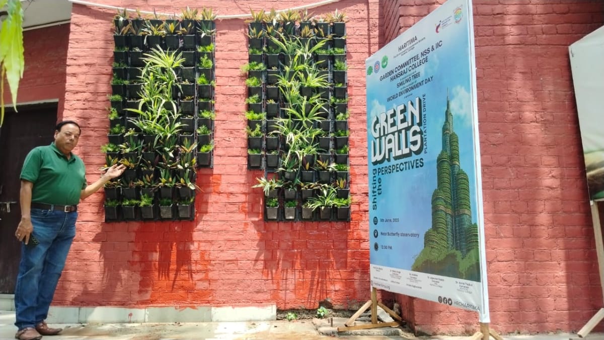 Smiling Tree Celebrates World Environment Day at Hansraj College and Maurice Nagar Police Station