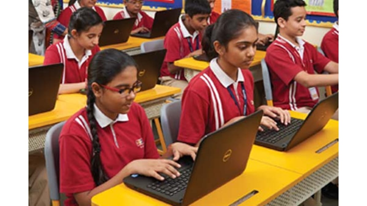 What Helps Students Consistently Excel in Their 10th Board Exams?