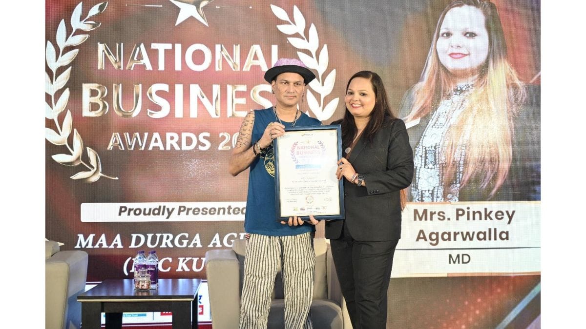 Mrs. Pinkey Agarwalla Recognized for Best Ladies Clothing Store in Guwahati at National Business Awards 2025 Mrs. Pinkey Agarwalla Recognized for Best Ladies Clothing Store in Guwahati at National Business Awards 2025